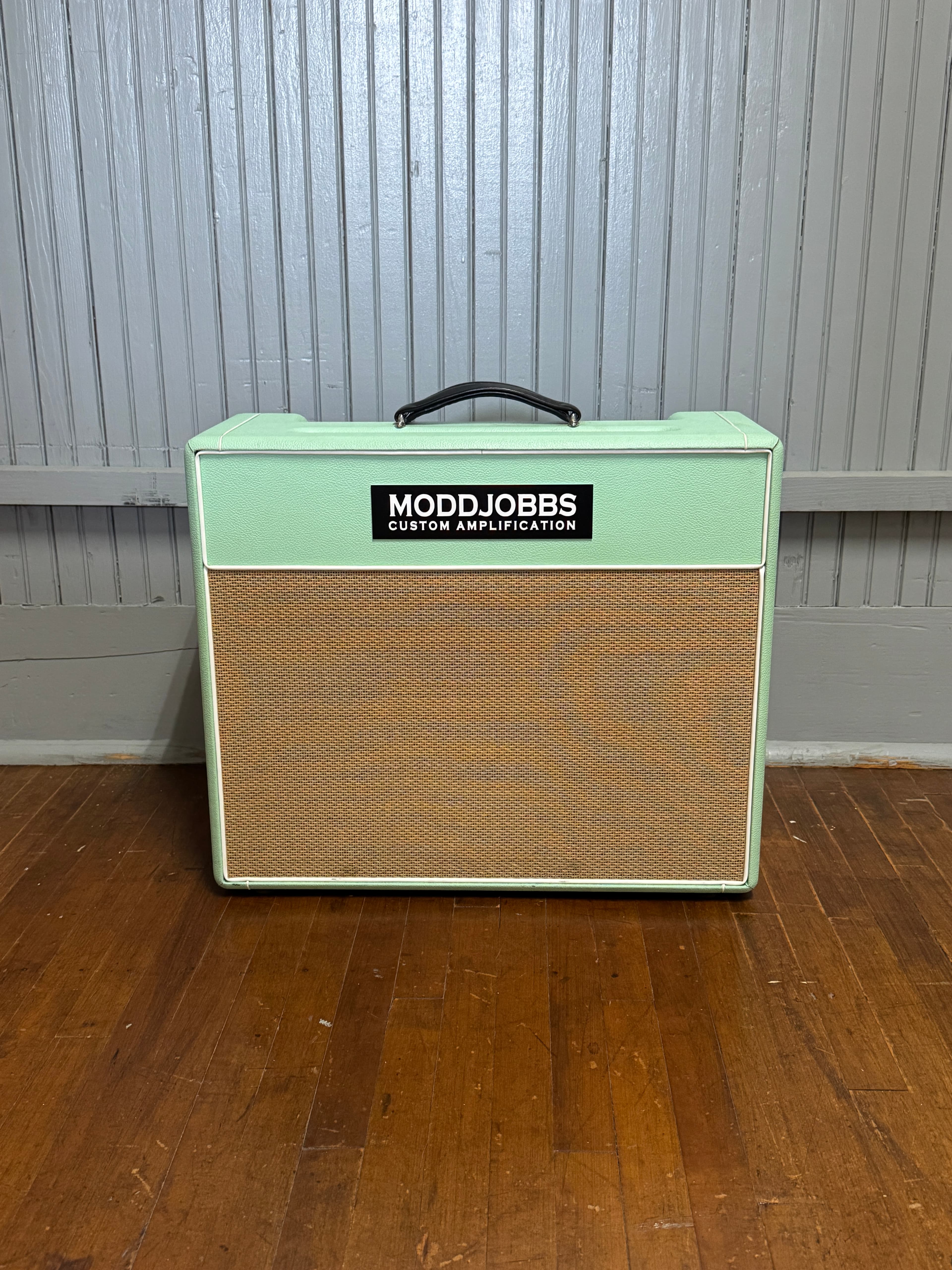 Flashpoint 18X (1x12)