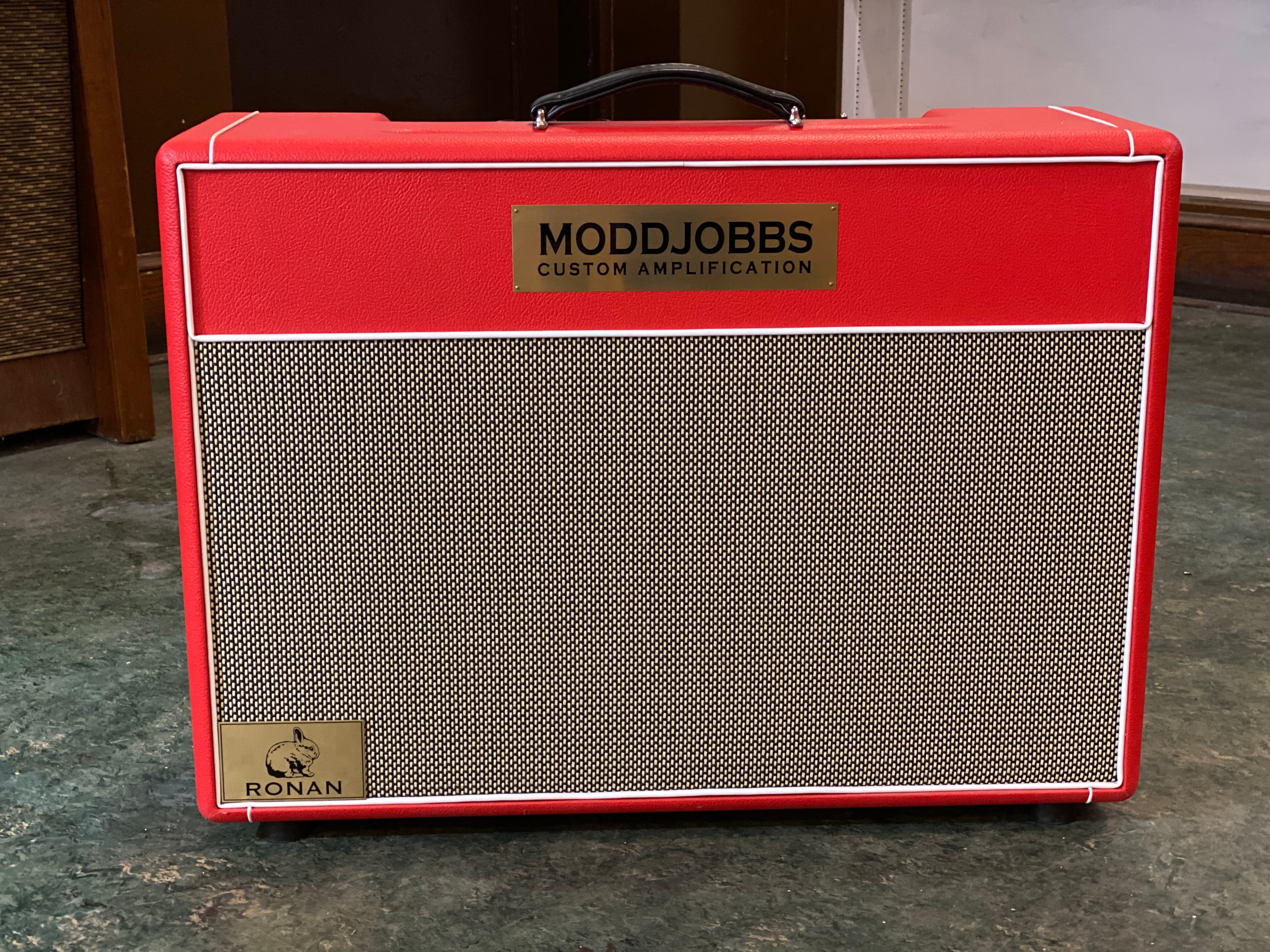 Flashpoint 18X (2x12)